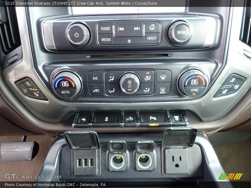 Summit White / Cocoa/Dune 2015 Chevrolet Silverado 2500HD LTZ Crew Cab 4x4