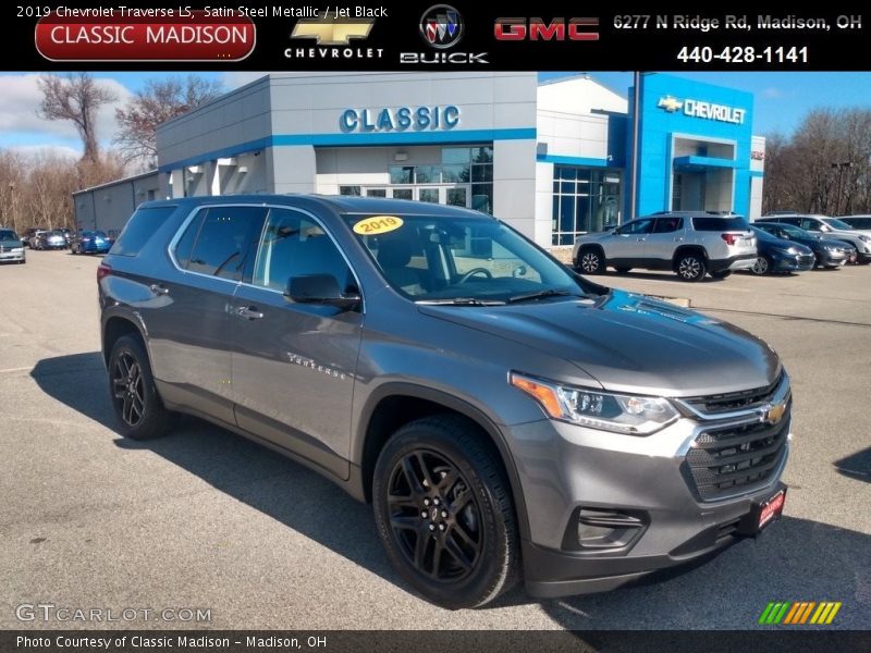 Satin Steel Metallic / Jet Black 2019 Chevrolet Traverse LS