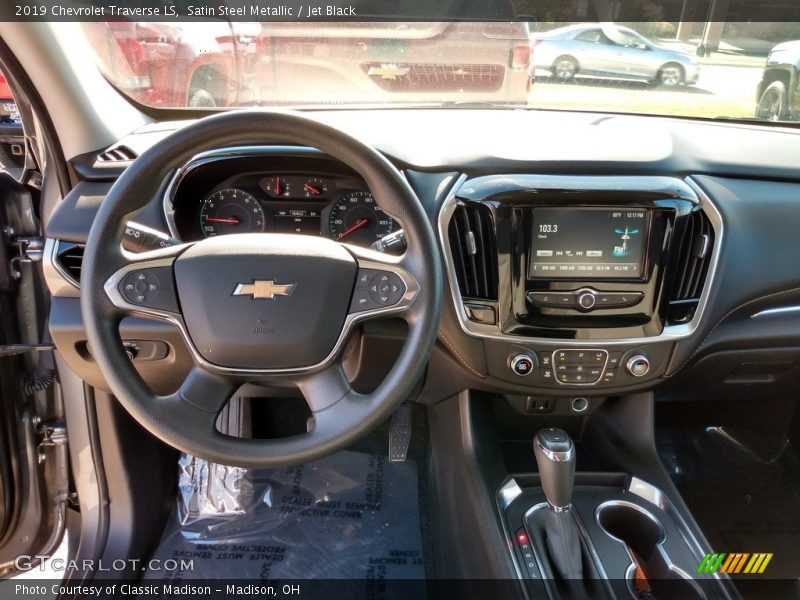 Satin Steel Metallic / Jet Black 2019 Chevrolet Traverse LS