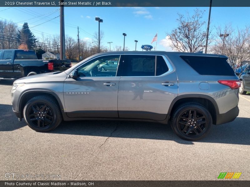 Satin Steel Metallic / Jet Black 2019 Chevrolet Traverse LS
