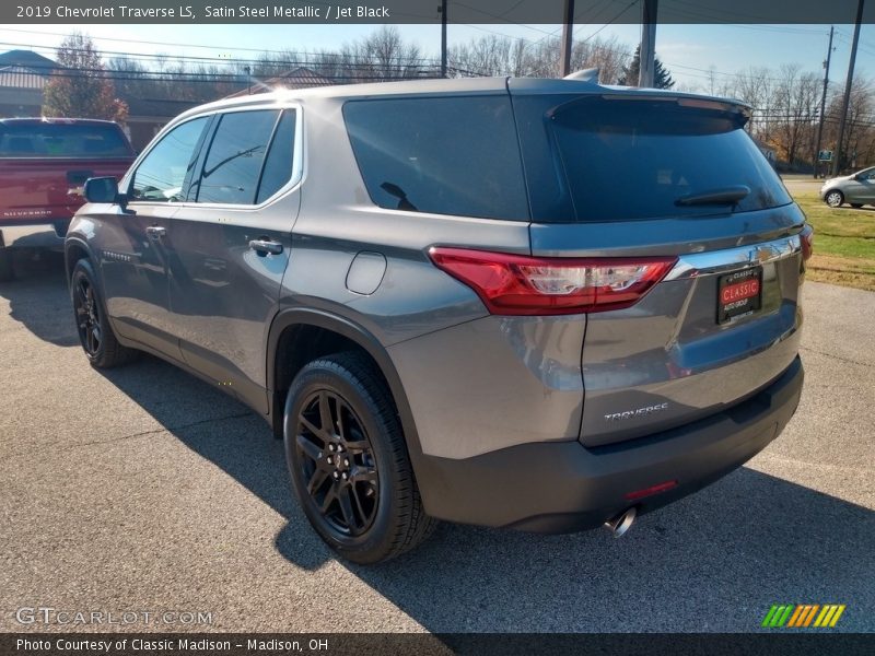 Satin Steel Metallic / Jet Black 2019 Chevrolet Traverse LS