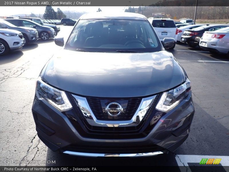 Gun Metallic / Charcoal 2017 Nissan Rogue S AWD