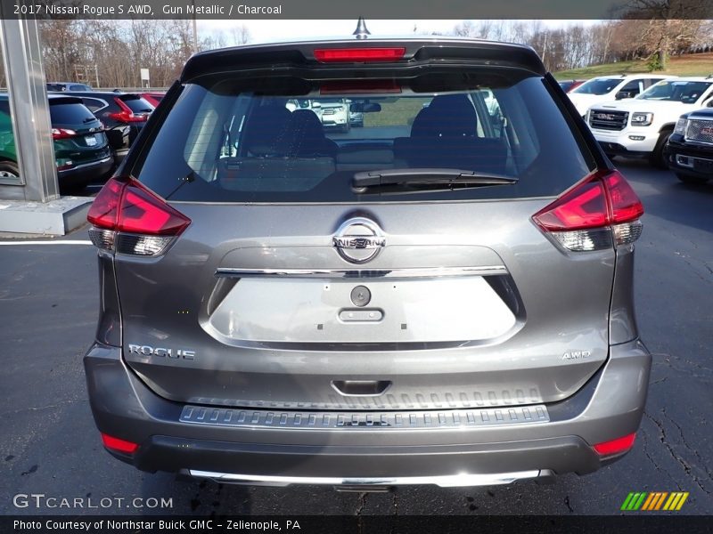 Gun Metallic / Charcoal 2017 Nissan Rogue S AWD