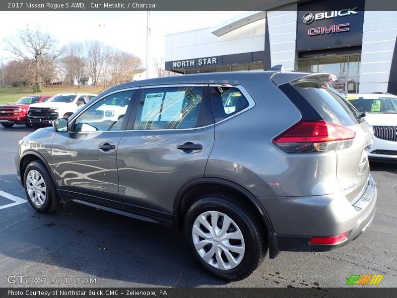 Gun Metallic / Charcoal 2017 Nissan Rogue S AWD