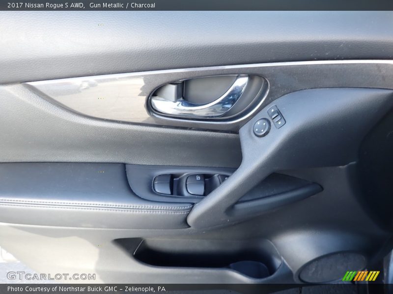Gun Metallic / Charcoal 2017 Nissan Rogue S AWD