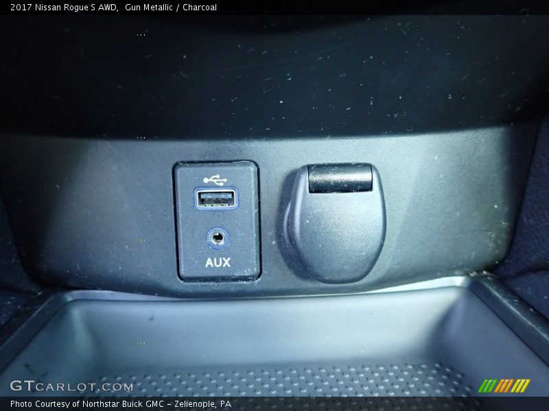 Gun Metallic / Charcoal 2017 Nissan Rogue S AWD