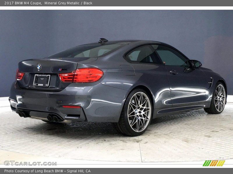 Mineral Grey Metallic / Black 2017 BMW M4 Coupe