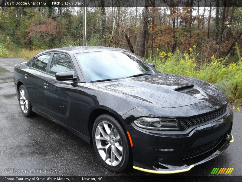 Front 3/4 View of 2020 Charger GT