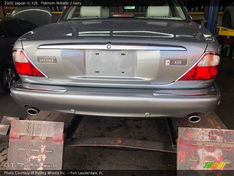 Platinum Metallic / Ivory 2002 Jaguar XJ XJ8