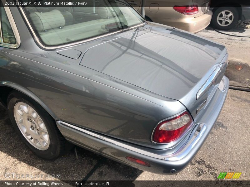 Platinum Metallic / Ivory 2002 Jaguar XJ XJ8