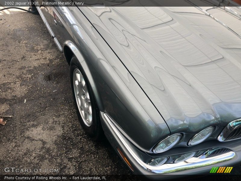 Platinum Metallic / Ivory 2002 Jaguar XJ XJ8