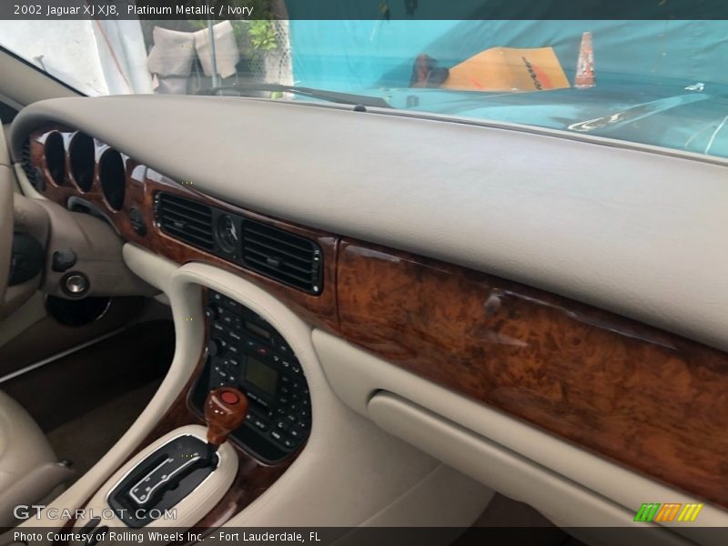 Platinum Metallic / Ivory 2002 Jaguar XJ XJ8