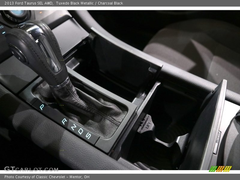 Tuxedo Black Metallic / Charcoal Black 2013 Ford Taurus SEL AWD