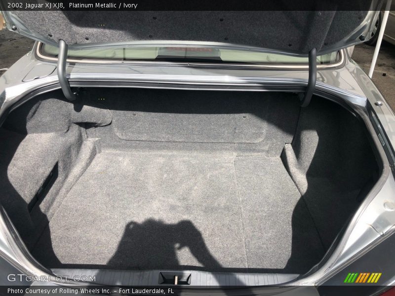 Platinum Metallic / Ivory 2002 Jaguar XJ XJ8