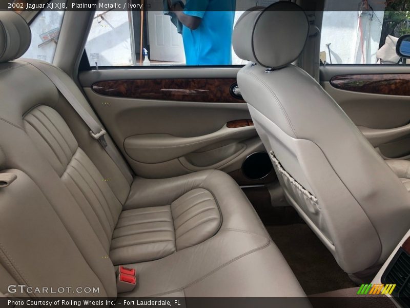 Platinum Metallic / Ivory 2002 Jaguar XJ XJ8