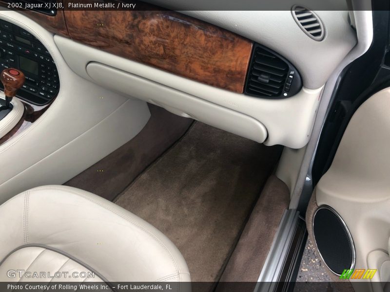 Platinum Metallic / Ivory 2002 Jaguar XJ XJ8