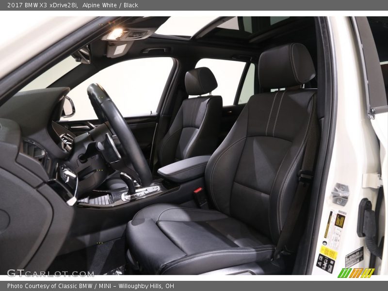 Alpine White / Black 2017 BMW X3 xDrive28i