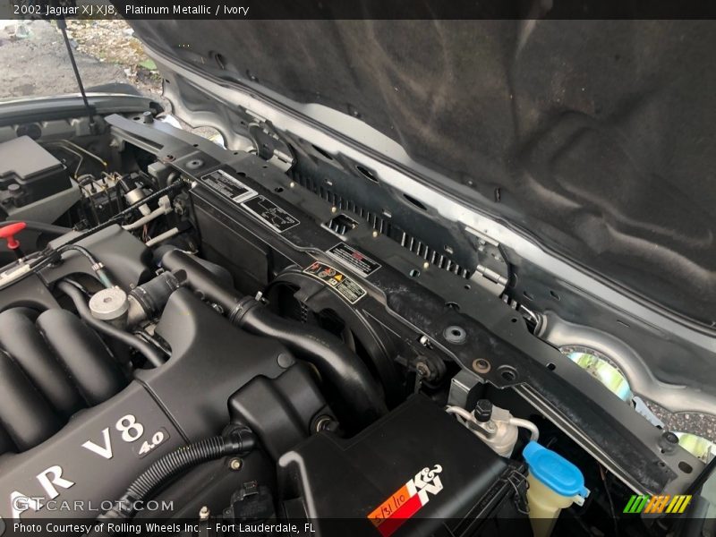 Platinum Metallic / Ivory 2002 Jaguar XJ XJ8