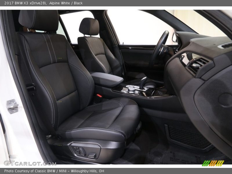 Alpine White / Black 2017 BMW X3 xDrive28i
