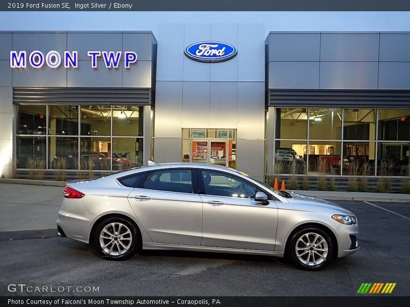 Ingot Silver / Ebony 2019 Ford Fusion SE