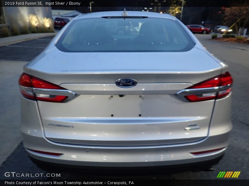 Ingot Silver / Ebony 2019 Ford Fusion SE