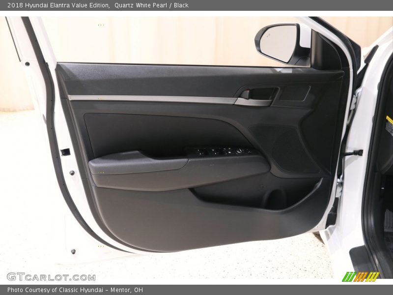 Quartz White Pearl / Black 2018 Hyundai Elantra Value Edition