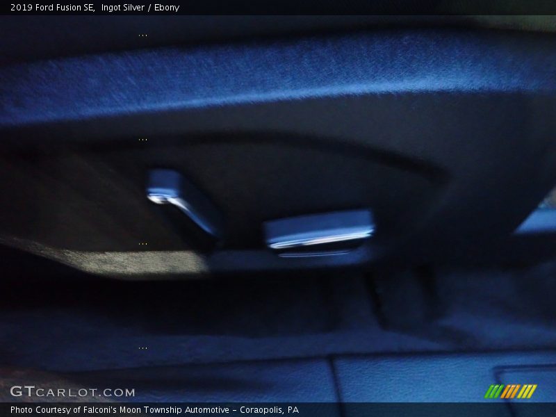 Ingot Silver / Ebony 2019 Ford Fusion SE