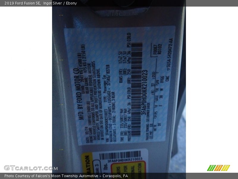Ingot Silver / Ebony 2019 Ford Fusion SE