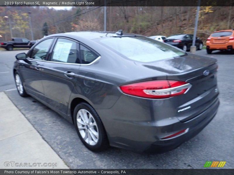 Magnetic / Medium Light Stone 2019 Ford Fusion SE