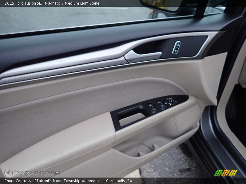 Magnetic / Medium Light Stone 2019 Ford Fusion SE