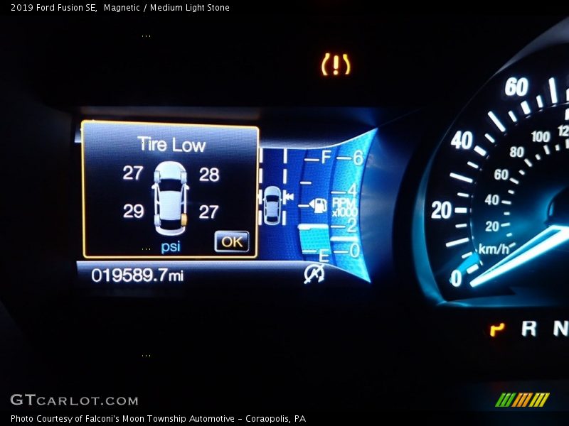 Magnetic / Medium Light Stone 2019 Ford Fusion SE
