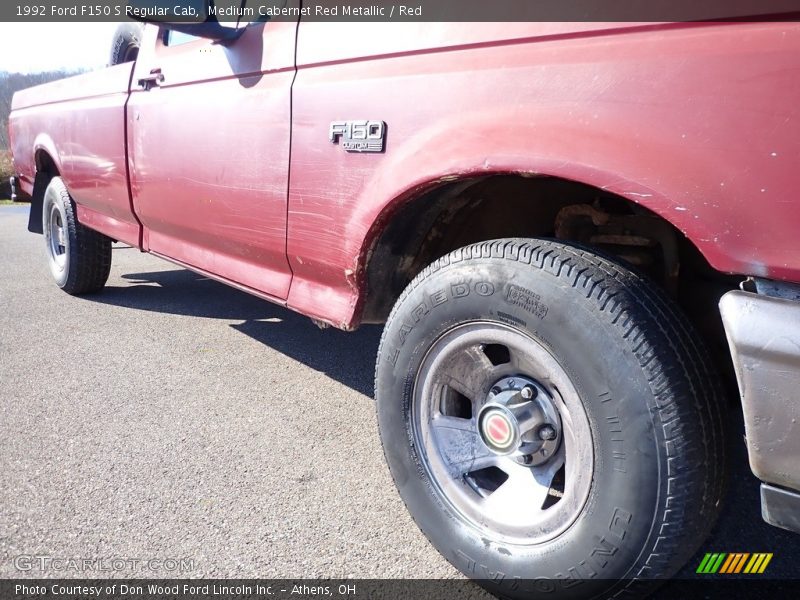 Medium Cabernet Red Metallic / Red 1992 Ford F150 S Regular Cab