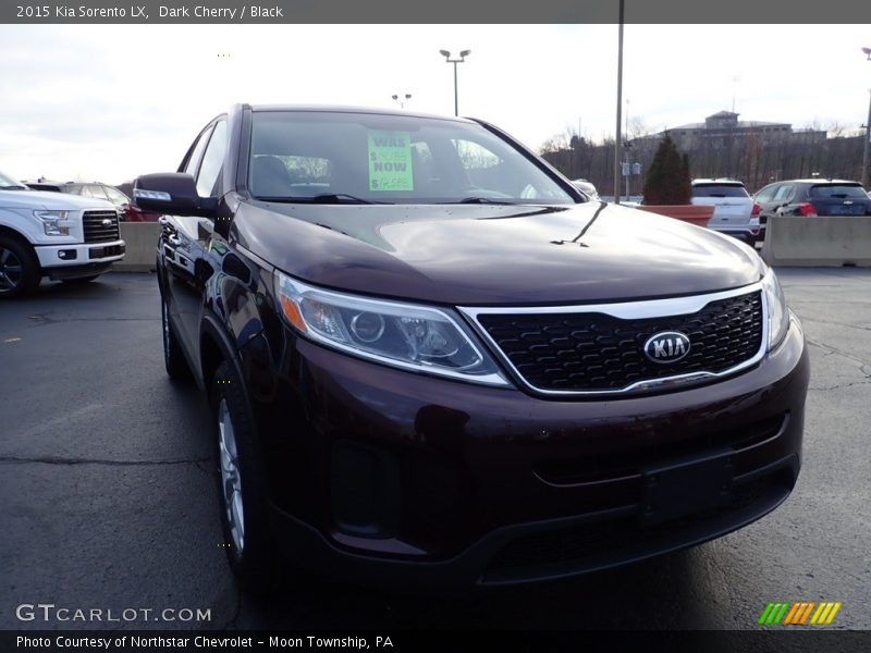 Dark Cherry / Black 2015 Kia Sorento LX