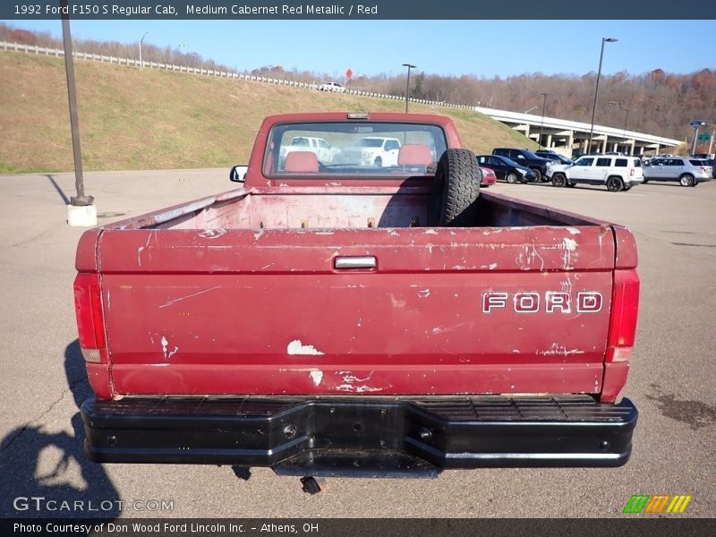 Medium Cabernet Red Metallic / Red 1992 Ford F150 S Regular Cab