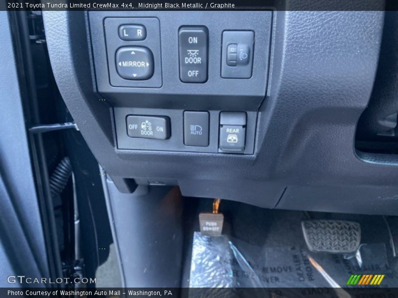 Midnight Black Metallic / Graphite 2021 Toyota Tundra Limited CrewMax 4x4