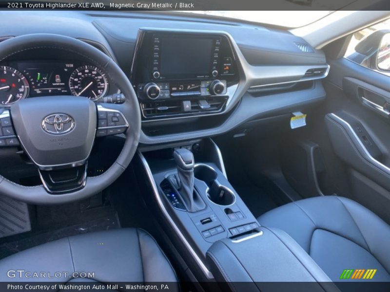 Magnetic Gray Metallic / Black 2021 Toyota Highlander XLE AWD