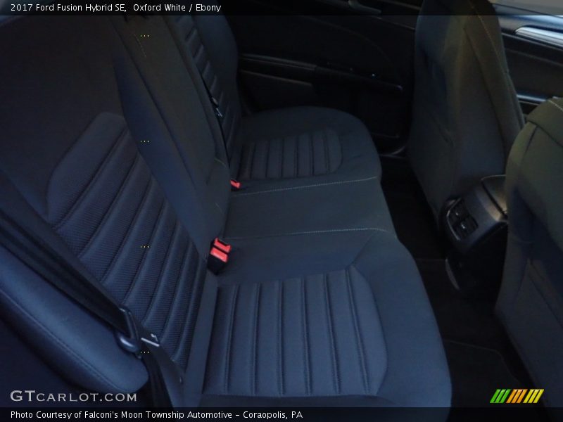 Oxford White / Ebony 2017 Ford Fusion Hybrid SE
