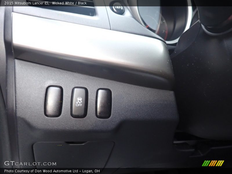 Wicked White / Black 2015 Mitsubishi Lancer ES