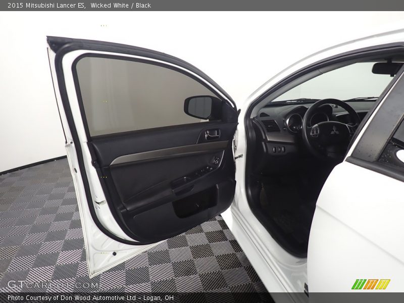 Wicked White / Black 2015 Mitsubishi Lancer ES