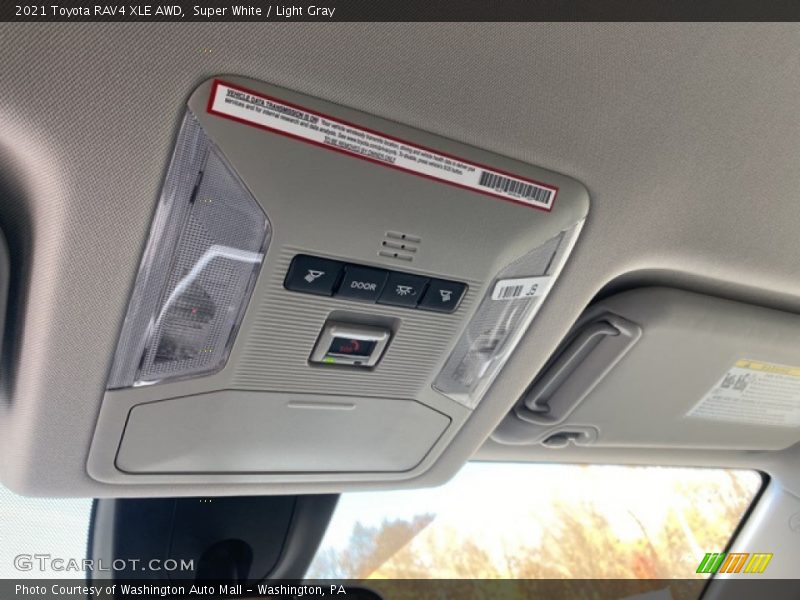 Super White / Light Gray 2021 Toyota RAV4 XLE AWD