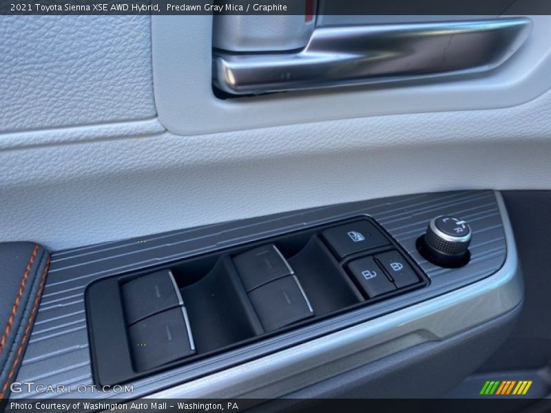 Controls of 2021 Sienna XSE AWD Hybrid