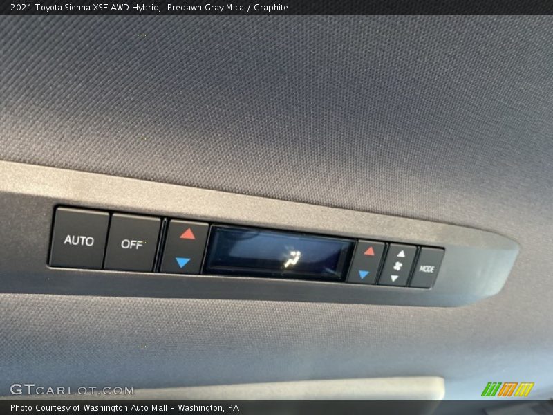 Controls of 2021 Sienna XSE AWD Hybrid