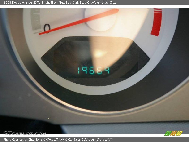 Bright Silver Metallic / Dark Slate Gray/Light Slate Gray 2008 Dodge Avenger SXT