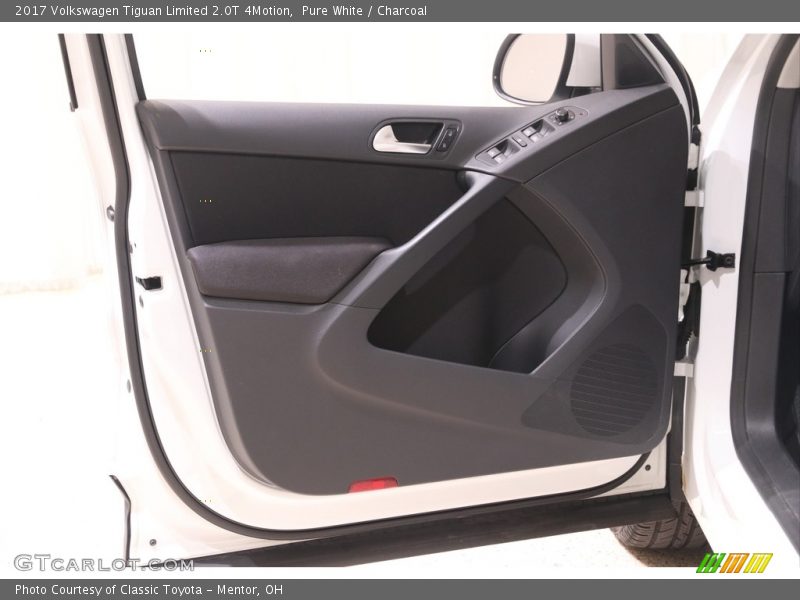 Pure White / Charcoal 2017 Volkswagen Tiguan Limited 2.0T 4Motion