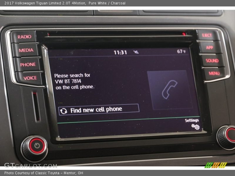 Pure White / Charcoal 2017 Volkswagen Tiguan Limited 2.0T 4Motion