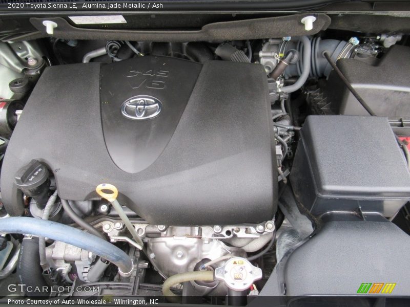 Alumina Jade Metallic / Ash 2020 Toyota Sienna LE