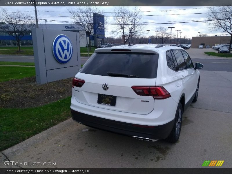 Pure White / Storm Gray 2021 Volkswagen Tiguan S 4Motion