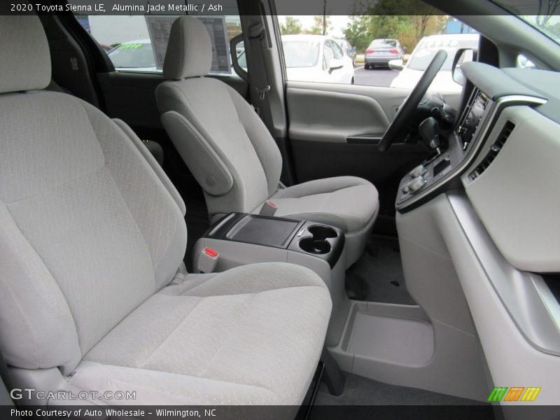 Alumina Jade Metallic / Ash 2020 Toyota Sienna LE
