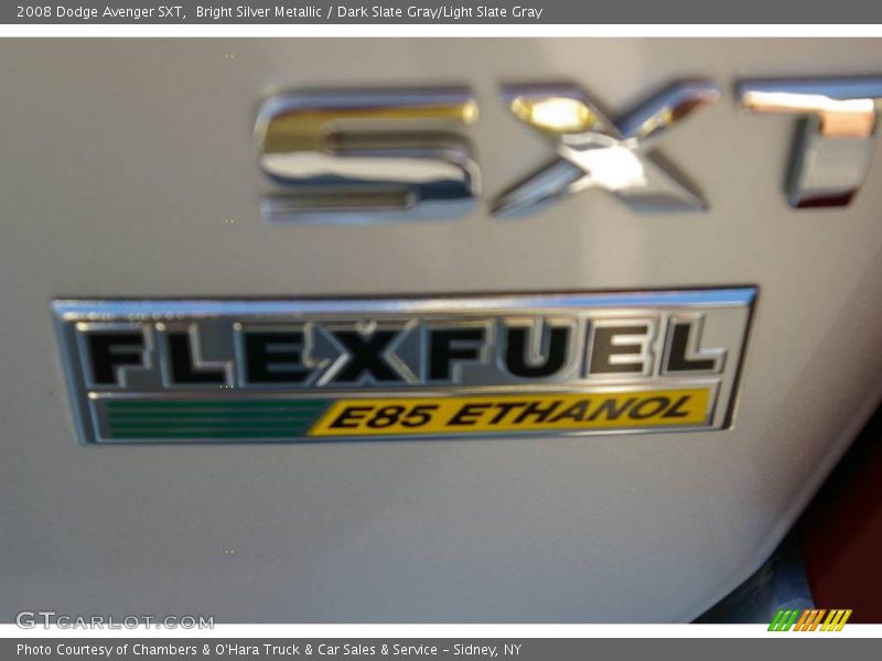 Bright Silver Metallic / Dark Slate Gray/Light Slate Gray 2008 Dodge Avenger SXT