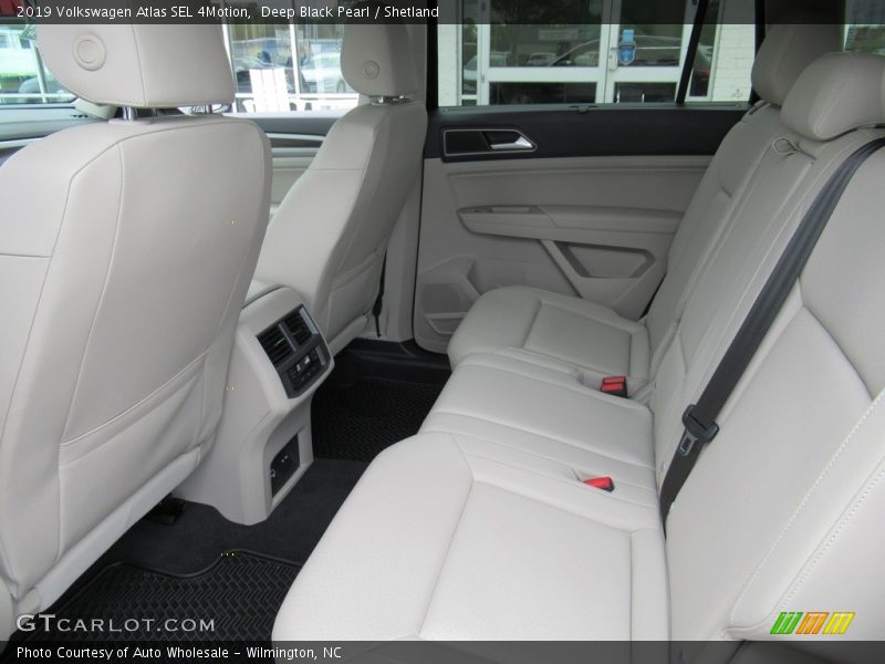 Deep Black Pearl / Shetland 2019 Volkswagen Atlas SEL 4Motion
